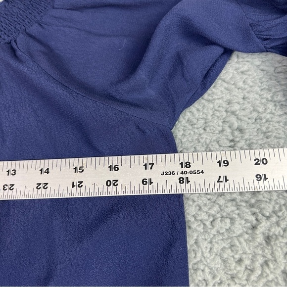 2 Chic Luxe Navy Lace Off the Shoulder Bell Sleeve Dress size: One Size - Picture 10 of 13